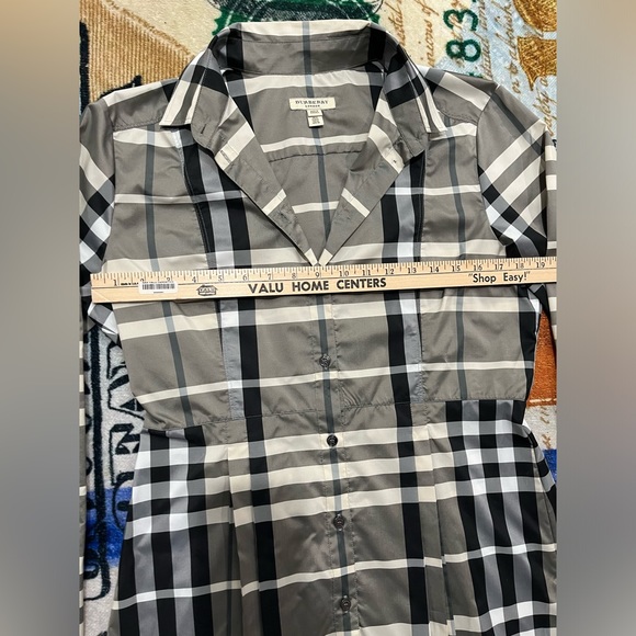 Burberry tunic. Size 10. Like New. - Picture 4 of 8